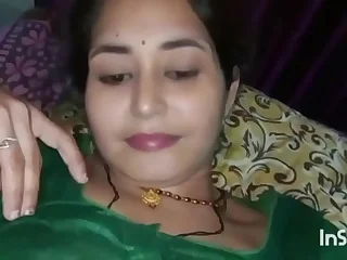Indian hot girl was alone her house and a old bloke fucked her in bedroom behind husband, best sex video be expeditious for Ragni bhabhi, Indian wife fucked hard by her girlfriend